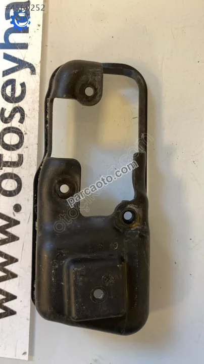 1T0837198A volkswagen caddy 2008 sağ ön kapı iç açma kolu braketi