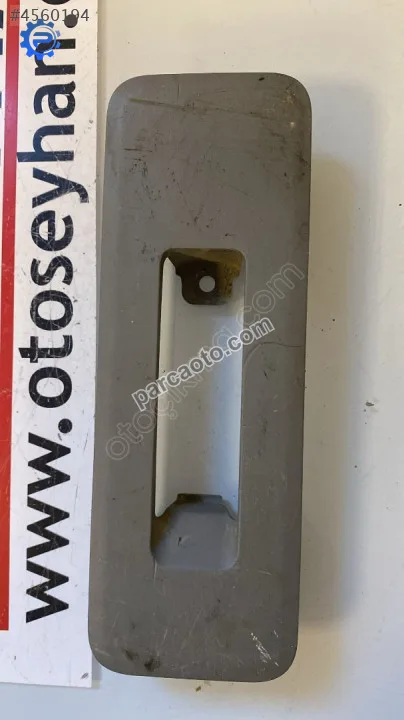 2K0883087B volkswagen caddy 2009 arka koltuk bağlantı yuvası 2K0883087B volkswagen caddy 2009 arka koltuk bağlantı yuvası