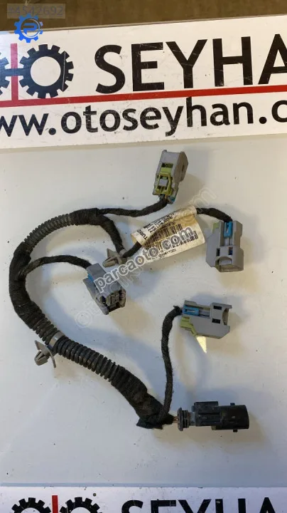 55567239 Opel Astra J 1.6 benzinli enjektör tesisatı