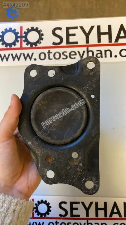 6R0199167S Volkswagen Polo 2014 1.6 CAY sağ motor kulağı