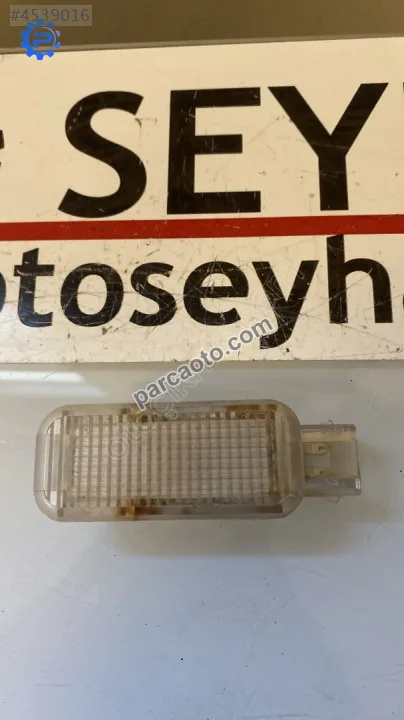 3B0947415 Skoda Octavia 2018 torpido iç aydınlatma lambası