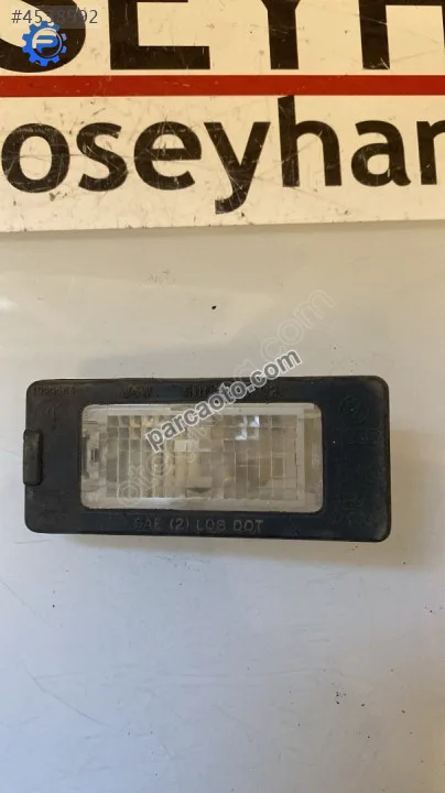 5N0943021B Skoda Octavia 2018 plaka lambası