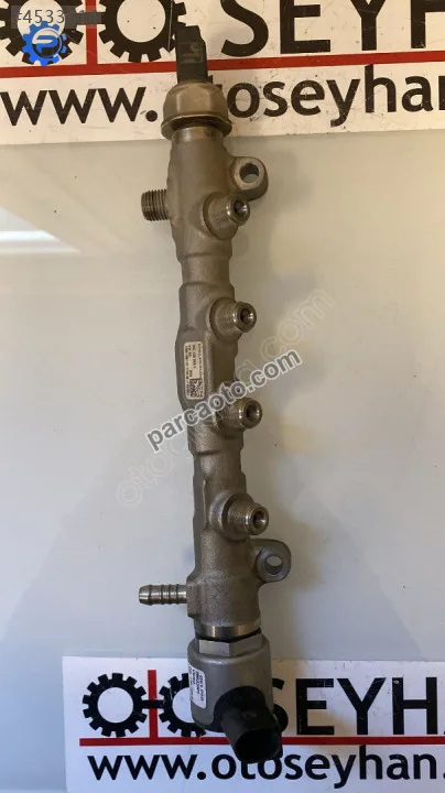 04L130089F VW Polo 2018 1.6 DGT motor enjektör rail borusu