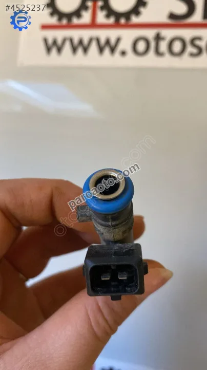 0280158181 Opel Corsa D 1.2 1.4 benzin enjektörü ..1