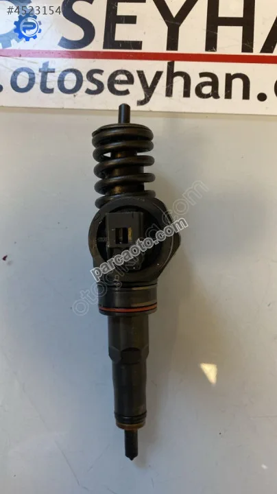 038130073AA Volkswagen Bora 2000 1.9 tdi ASZ enjektörü