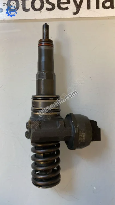038130073BN 0414720313 VW Caddy 1.9 tdi  BLS enjektörü