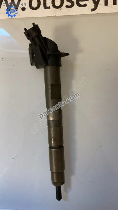 23670-33051 Toyota Corolla 2014 D4D dizel enjektörü