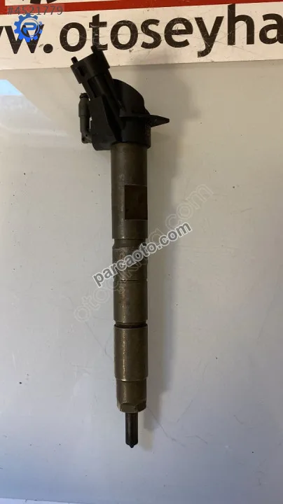 23670-33051 Toyota Corolla 2016 D4D dizel enjektörü