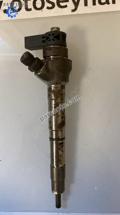 04L130277AC Volkswagen Passat B8 2.0 tdi CRL DFG motor enjektörü