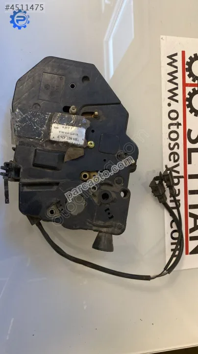 7H0827426P Volkswagen Caddy 2006 bagaj kapağı kilit motoru