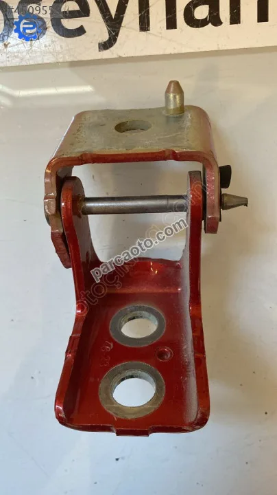 1608322580 Peugeot 2008 2022 arka sol kapı alt menteşesi