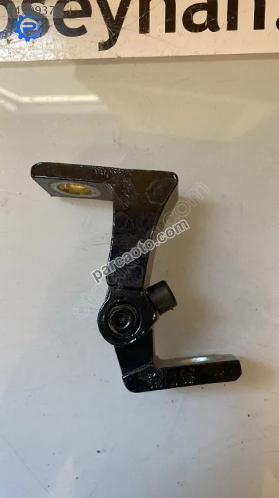 J60-6106022 tiggo 7 pro sağ ön arka kapı uyumlu alt üst menteşesi
