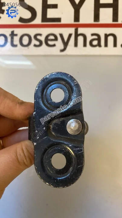 2K0827511 Volkswagen Caddy 2015 bagaj kilit karşılığı 2K0827511 Volkswagen Caddy 2015 bagaj kilit karşılığı