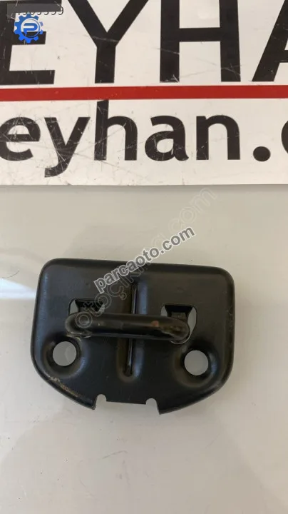 3C5864203 Volkswagen Golf 8 arka koltuk kilit karşılığı sağ sol