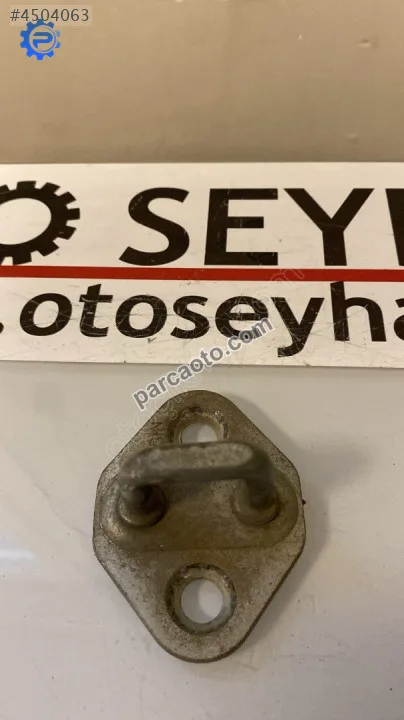 Toyota Carina 1998 sol arka kapı kilit karşılığı