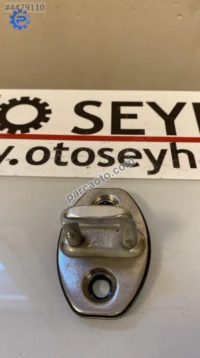 5J0837033A Toledo 14 ön arka sağ sol uyumlu kapı kilit karşılığı