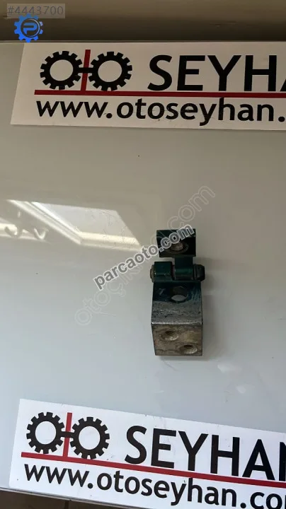 Volkswagen Polo hatchback 1998 sol arka kapı alt üst menteşesi