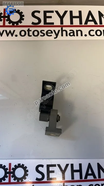 8K0831401A Volkswagen Jetta 2015 sol ön kapı alt üst menteşesi