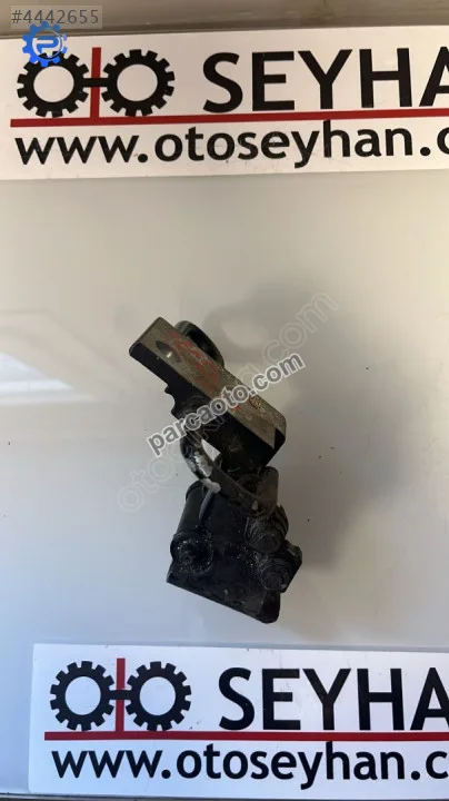 8P4833412A Audi a3 sportback 2008 sağ arka kapı alt menteşesi