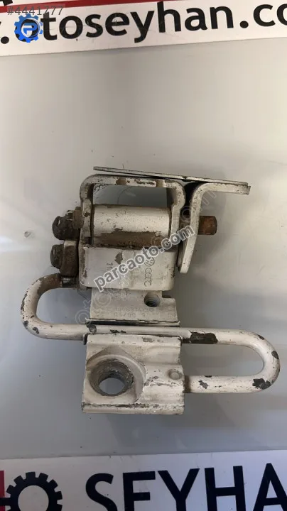 1J4833412C Volkswagen Bora Golf 4 sağ arka kapı alt menteşesi