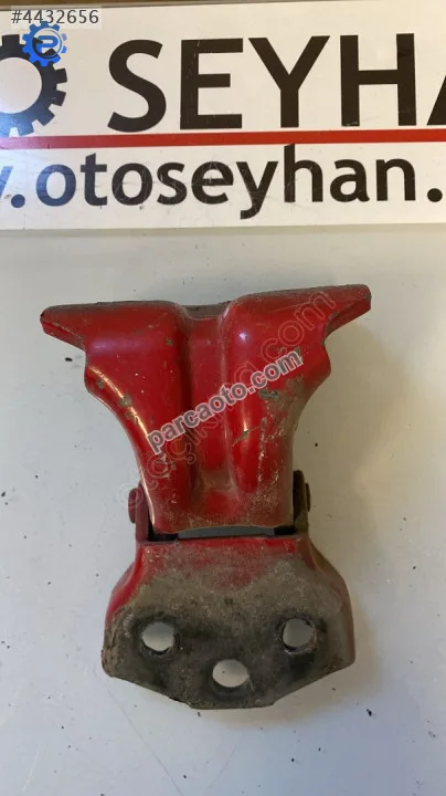 Nissan Vanetta cargo sağ ön kapı üst menteşesi