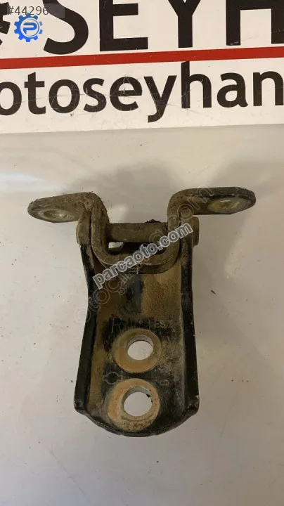 Nissan primera 2007 sağ arka kapı alt menteşesi