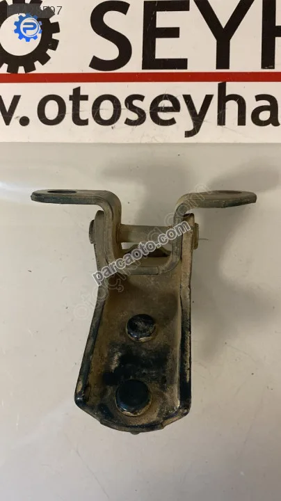 Toyota carina 1998 sol arka kapı alt menteşesi