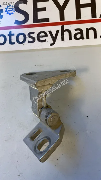1K0831402J Volkswagen Golf 5 sağ ön kapı üst menteşesi