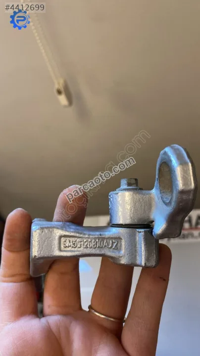 3M51-R28810-AJ Ford Kuga arka kapı menteşesi