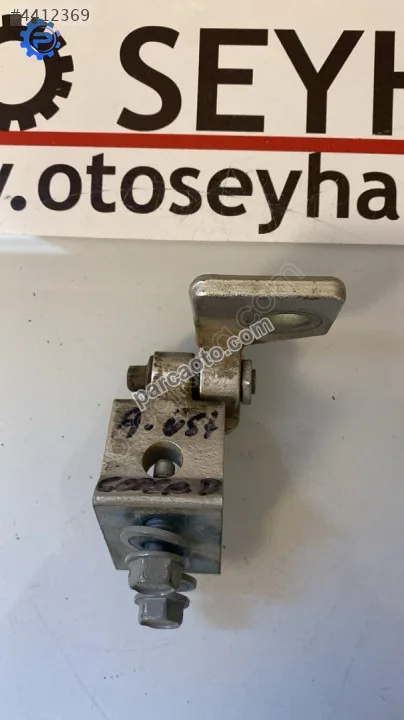 13181937 Opel Corsa D sol arka kapı üst menteşesi