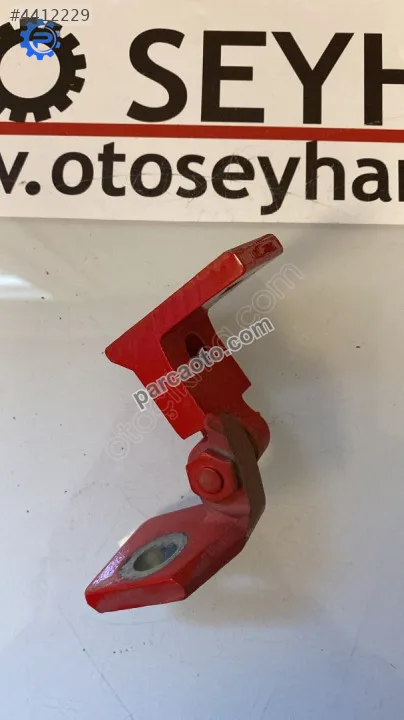 13181938 Opel Corsa D E sağ arka kapı üst menteşesi