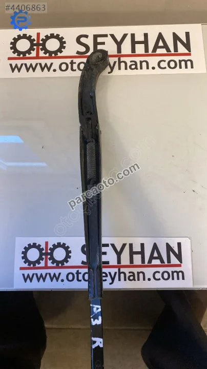 8V1955408C Audi A3 2017 sağ ön silecek kolu uzun