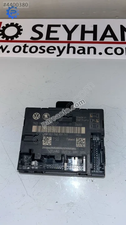 7N0959793 7N0959793D Skoda Yeti 2012 sol ön kapı beyni