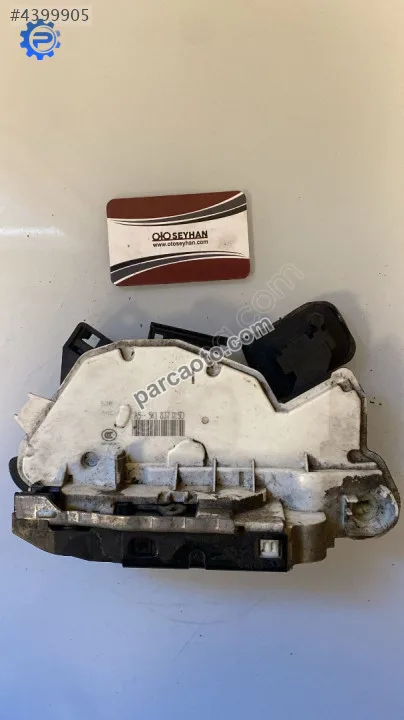 5K1837015D Skoda Yeti 2012 sol ön kapı kilidi