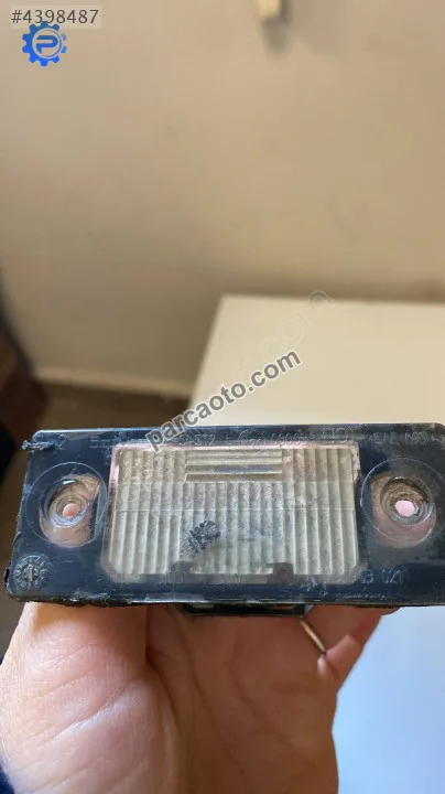 1J5943021 volkswagen bora golf 4 plaka lambası