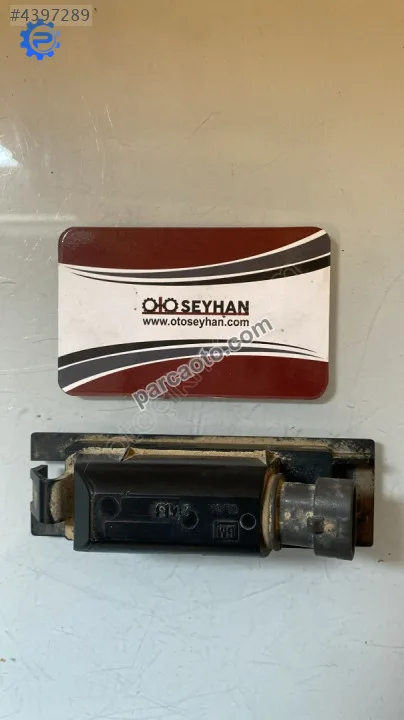 13251936 Opel Corsa d e f  plaka lambası