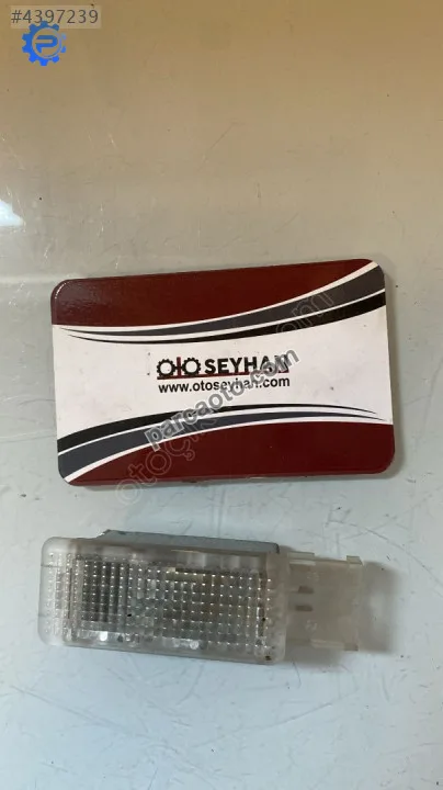 6L0947565 volkswagen Passat b8 kapı iç aydınlatma lambası