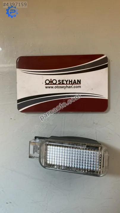 3B0947415B audi a3 2020 kapı kartonu alt lambası