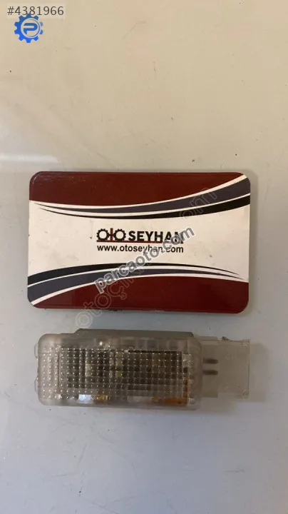 6L0947565 Volkswagen Golf 6 torpido iç aydınlatma lambası