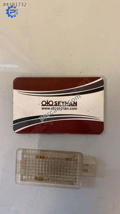 8E0947101 audi a3 2010 torpido-ayak aydınlatma lambası