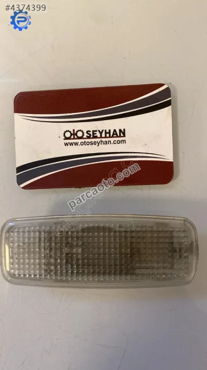 4D0947105A Audi A3 2008 sağ sol uyumlu ön tavan lambası