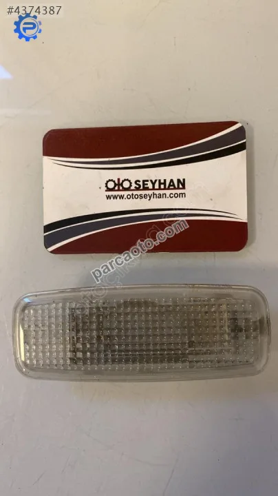 4D0947105A Audi A3 2010 sağ sol uyumlu ön tavan lambası