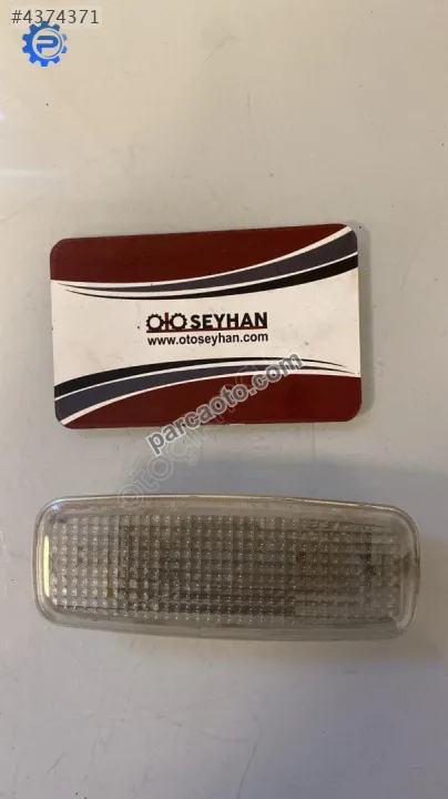 4D0947105A audi a4 2014 sağ sol uyumlu ön tavan lambası