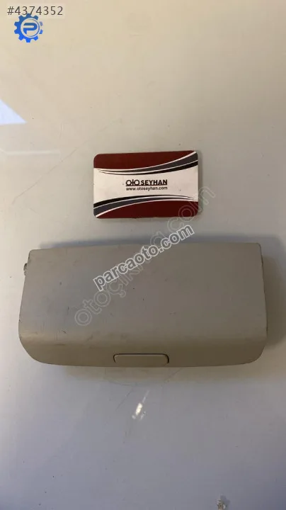 561868837A Jetta 2013 tavan gözlük kabı kapagi gri