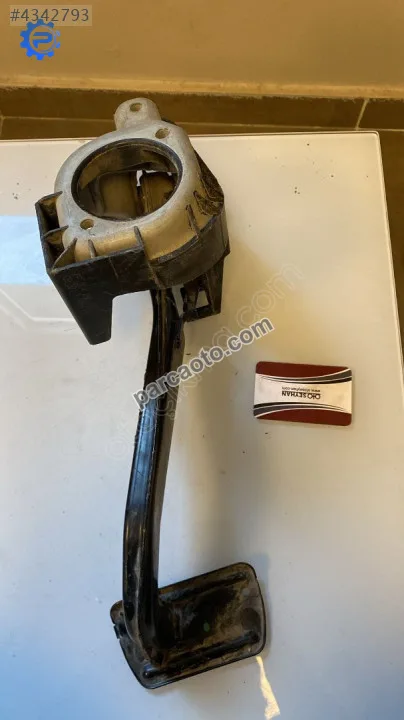A2042902101 mercedes c180 w204 otomatik fren pedalı