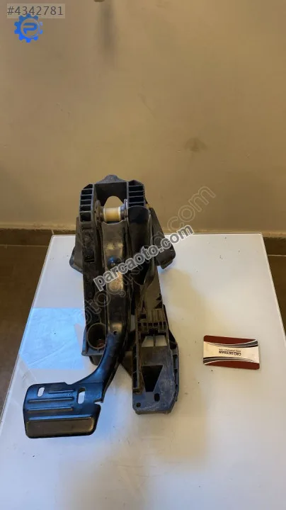 5Q1723058AJ Golf 7 otomatik fren pedalı
