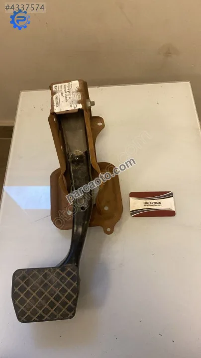 1K1723143F passat B7 leon golf otomatik fren pedalı