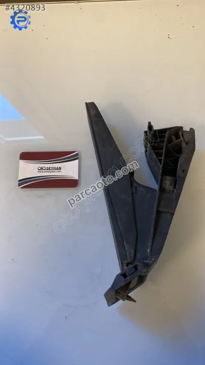35426789998 6789998 bmw x5 E70 gaz pedalı
