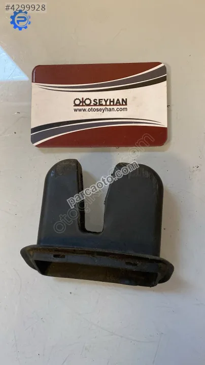 4E0827520A vw audi seat skoda bağaj kilidi kapağı