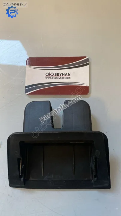 8V4827520 a3 bagaj kilidi kapağı